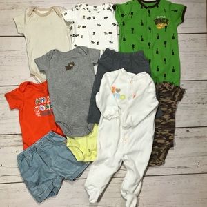 10- Pieces of boy’s clothes size 6 and 9months